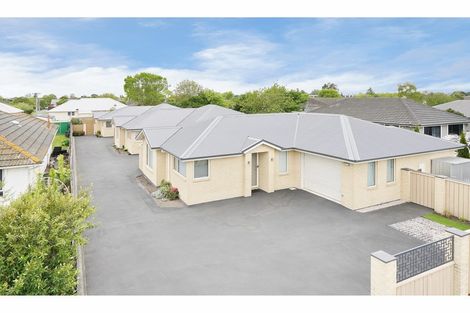 Photo of property in 2/158 Harewood Road, Papanui, Christchurch, 8053