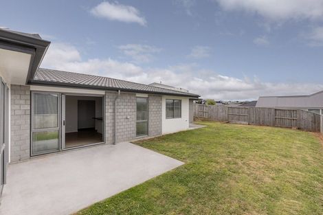 Photo of property in 12 Ridge Drive, Omokoroa, 3114