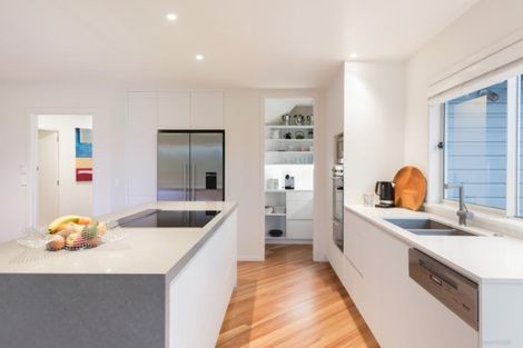 Photo of property in 77a Stanley Point Road, Stanley Point, Auckland, 0624