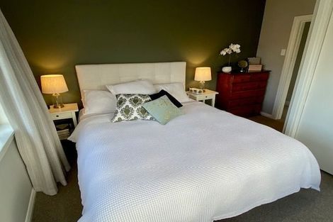 Photo of property in 15 Trelissick Crescent, Ngaio, Wellington, 6035