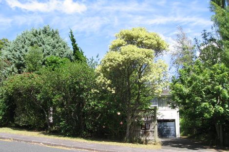 Photo of property in 14 Laurina Road, Sunnynook, Auckland, 0620