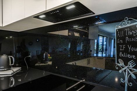 Photo of property in 13 Cressy Place, Darfield, 7510