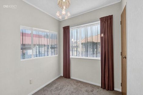 Photo of property in 1 Cumberland Court, Levin, 5510