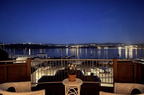 Photo of property in 450 Evans Bay Parade, Hataitai, Wellington, 6021