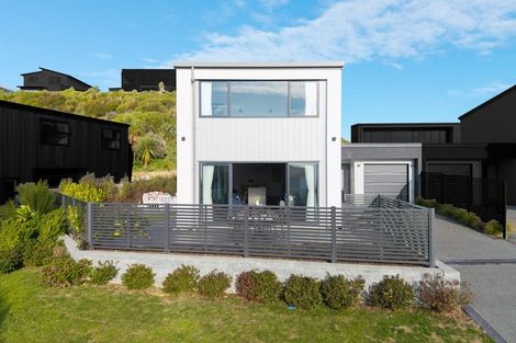 Photo of property in 2b Kaiaho Close, Aotea, Porirua, 5024