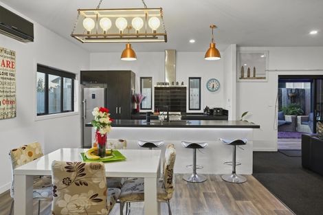 Photo of property in 10 Ellesmere Close, Pyes Pa, Tauranga, 3112