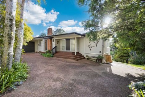 Photo of property in 1135 Scenic Drive North, Swanson, Auckland, 0816