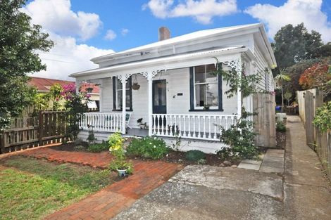 Photo of property in 33 Park Avenue, Otahuhu, Auckland, 1062
