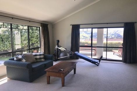 Photo of property in 12 The Masthead, Whitby, Porirua, 5024