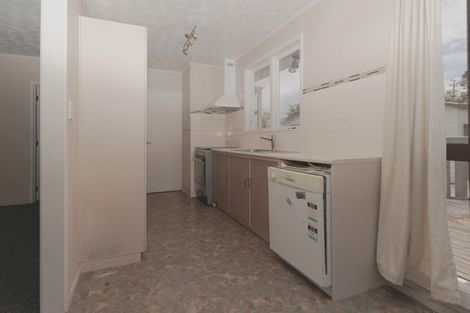 Photo of property in 18 Blue Way, Glendene, Auckland, 0602