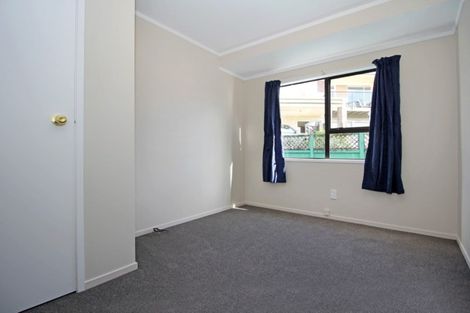 Photo of property in 31 Coulthard Terrace, Opaheke, Papakura, 2113