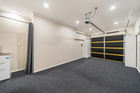 Photo of property in 11 Josland Lane, Wallaceville, Upper Hutt, 5018