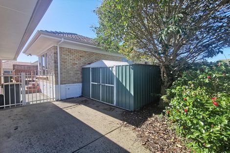 Photo of property in 2 Kelvyn Grove, Manurewa, Auckland, 2102