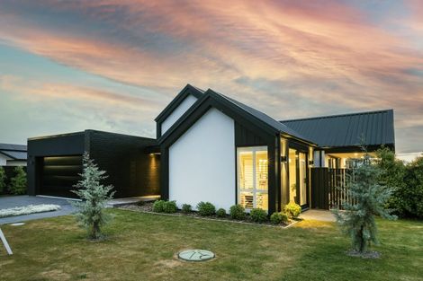 Photo of property in 215 Cavendish Road, Casebrook, Christchurch, 8051