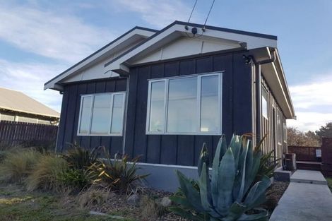 Photo of property in 148 Marine Parade, New Brighton, Christchurch, 8083