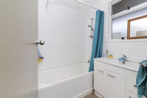 Photo of property in 40 Tania Crescent, Western Heights, Rotorua, 3015