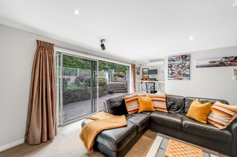 Photo of property in 25 Endymion Place, Half Moon Bay, Auckland, 2012