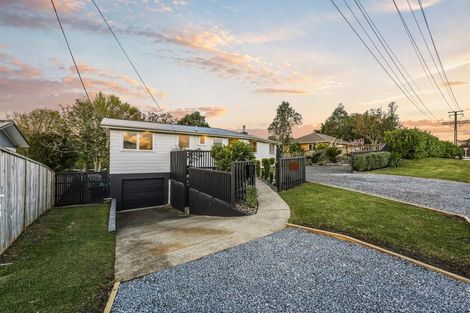 Photo of property in 43 Maude Street, Riverhead, 0820