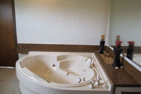 Photo of property in 113 Beach Road, Castor Bay, Auckland, 0620