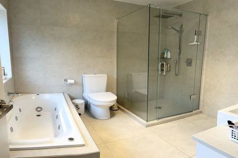 Photo of property in 68 Harrowglen Drive, Northcross, Auckland, 0630