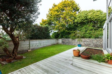 Photo of property in 9 Standish Street, New Plymouth, 4310