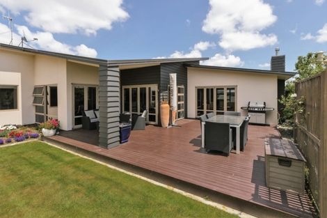 Photo of property in 48 Rodeo Drive, Kelvin Grove, Palmerston North, 4414