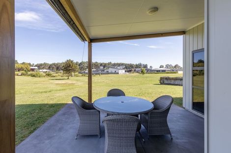 Photo of property in 112 Parekaawa Drive, Motuoapa, 3382