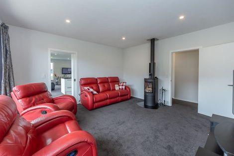 Photo of property in 16 Broomleigh Drive, Rolleston, 7615