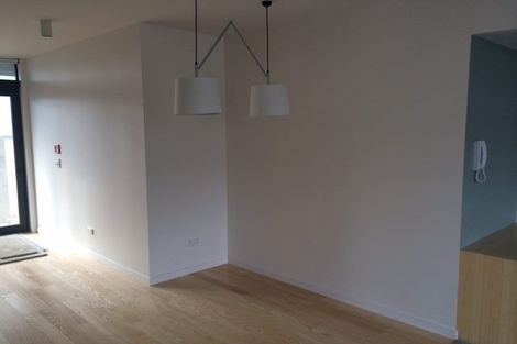 Photo of property in 76 Brougham Street, Mount Victoria, Wellington, 6011