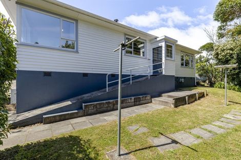 Photo of property in 136a Seaview Road, Westown, New Plymouth, 4310