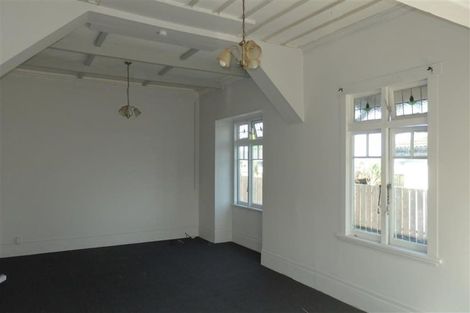 Photo of property in 100 Maplesden Drive, Clendon Park, Auckland, 2103