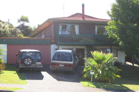 Photo of property in 1/54 Redwing Street, Browns Bay, Auckland, 0630