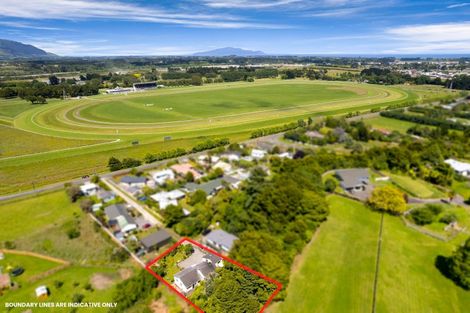 Photo of property in 128 Rahui Road, Otaki, 5512