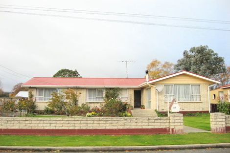 Photo of property in 21 Constitution Avenue, Milton, 9220