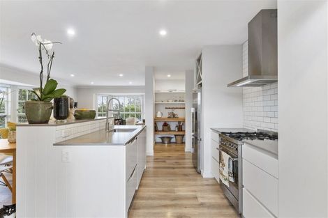 Photo of property in 1/9 Stanley Avenue, Milford, Auckland, 0620