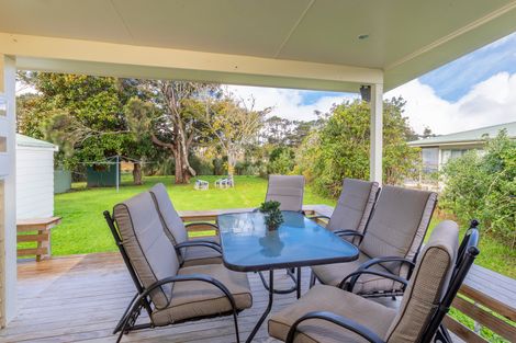 Photo of property in 19 Birds Beach Road, Tapora, 0977