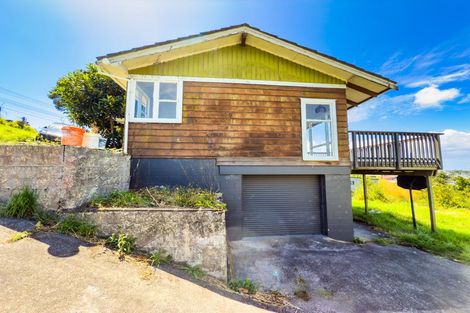 Photo of property in 305 Don Buck Road, Massey, Auckland, 0614