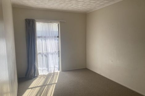 Photo of property in 1/9 Vina Place, Massey, Auckland, 0614