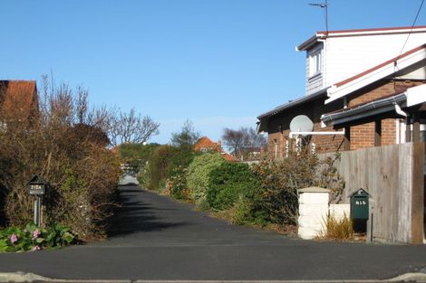 Photo of property in 215 Bay View Road, Saint Clair, Dunedin, 9012