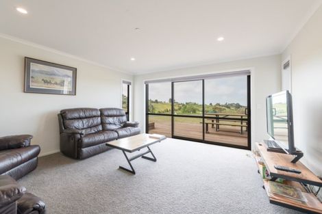 Photo of property in 90 Stagecoach Road, Upper Moutere, 7173