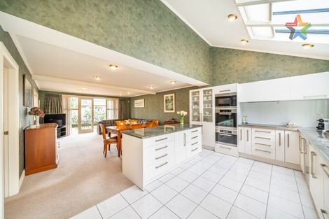 Photo of property in 1/127 Woburn Road, Woburn, Lower Hutt, 5010