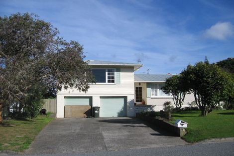 Photo of property in 8 Carter Street, Belmont, Lower Hutt, 5010