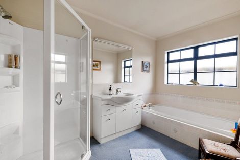 Photo of property in 10 Guildford Place, Rototuna North, Hamilton, 3210