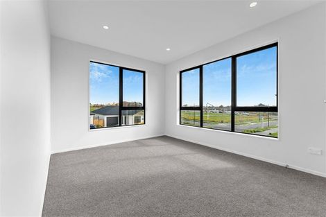 Photo of property in 21 Kiritau Road, Karaka, 2578