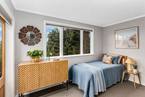 Photo of property in 140 Main Road, Titahi Bay, Porirua, 5022