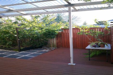Photo of property in 16a Vera Road, Te Atatu South, Auckland, 0610