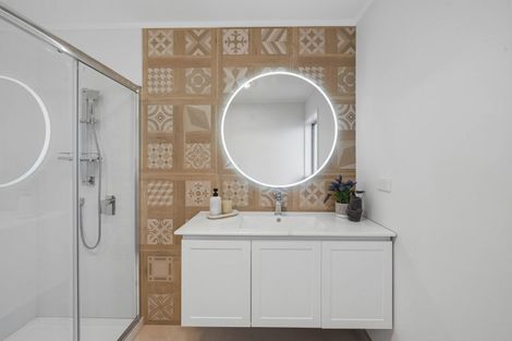Photo of property in 7 Damian Way, Weymouth, Auckland, 2103