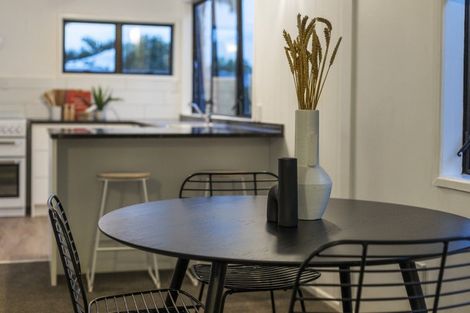 Photo of property in 3/254 Meola Road, Point Chevalier, Auckland, 1022