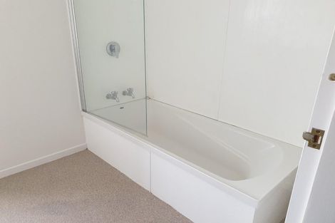 Photo of property in 2/96 Cambridge Terrace, Waterloo, Lower Hutt, 5011