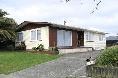 Photo of property in 8 Pencarrow Crescent, Wainuiomata, Lower Hutt, 5014